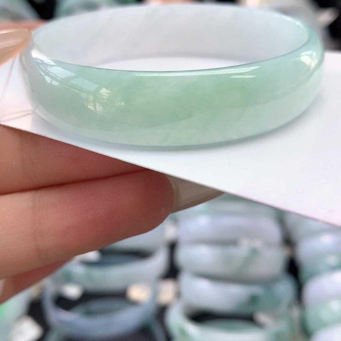 未镶嵌手镯翡翠公主