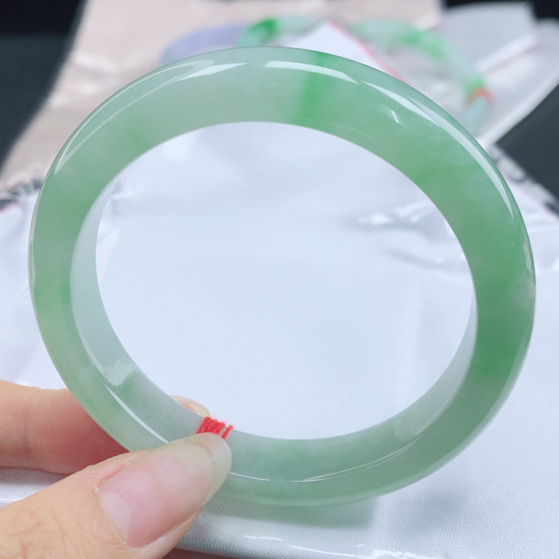 翡翠未镶嵌手镯缅甸57.5冰果绿飘阳绿正圈