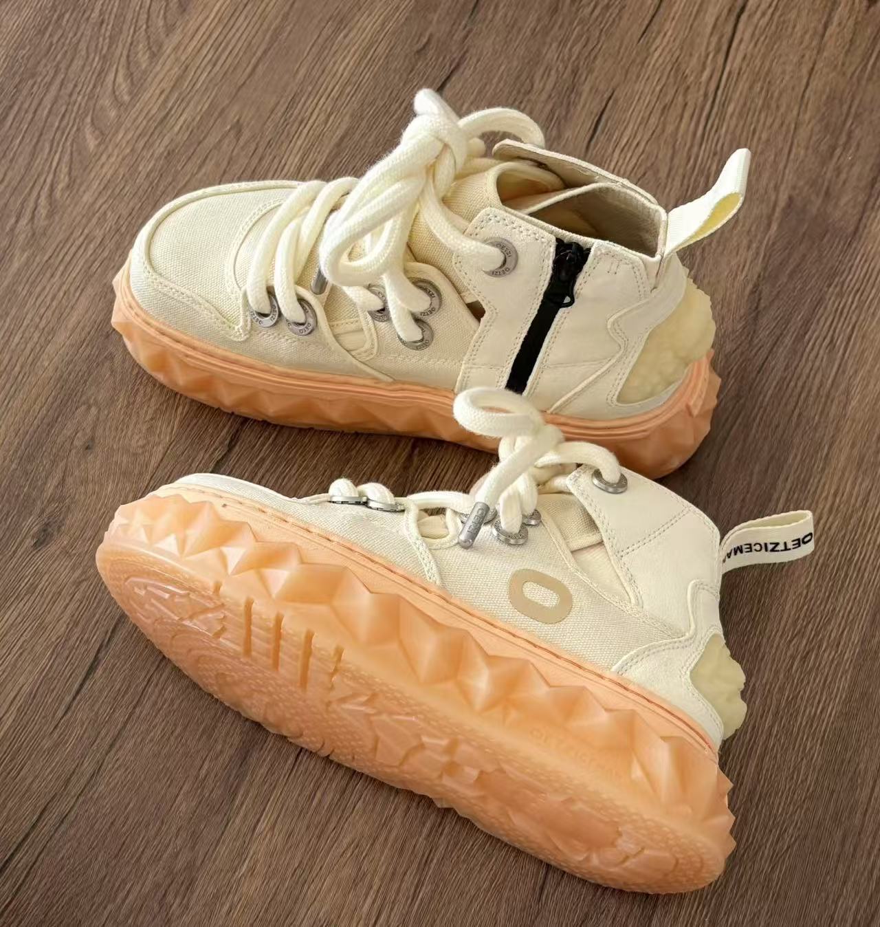 时尚高端精品男女鞋