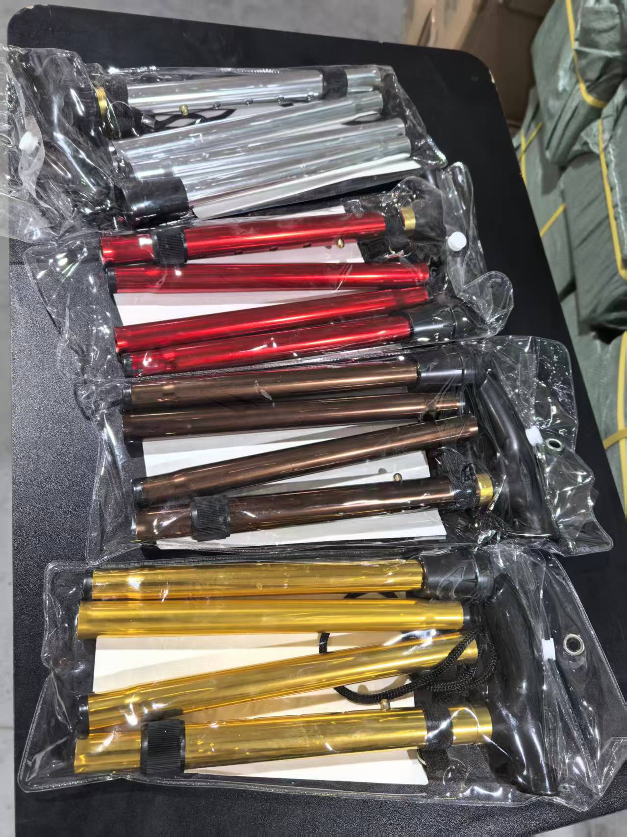 折叠徒步超轻便携防滑伸缩手杖登山杖颜色随机