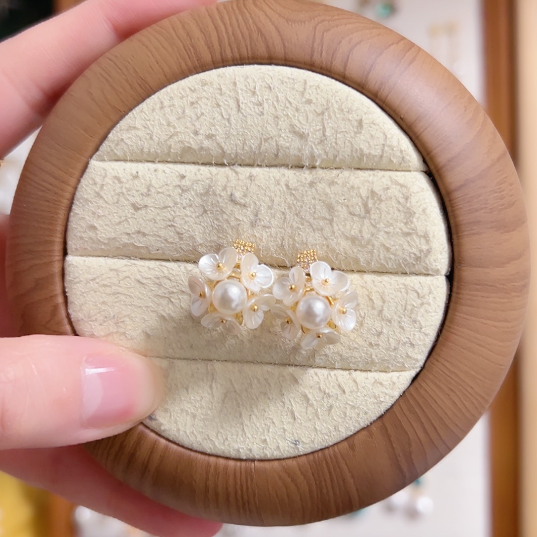 原创作品银S925镶嵌淡水珍珠