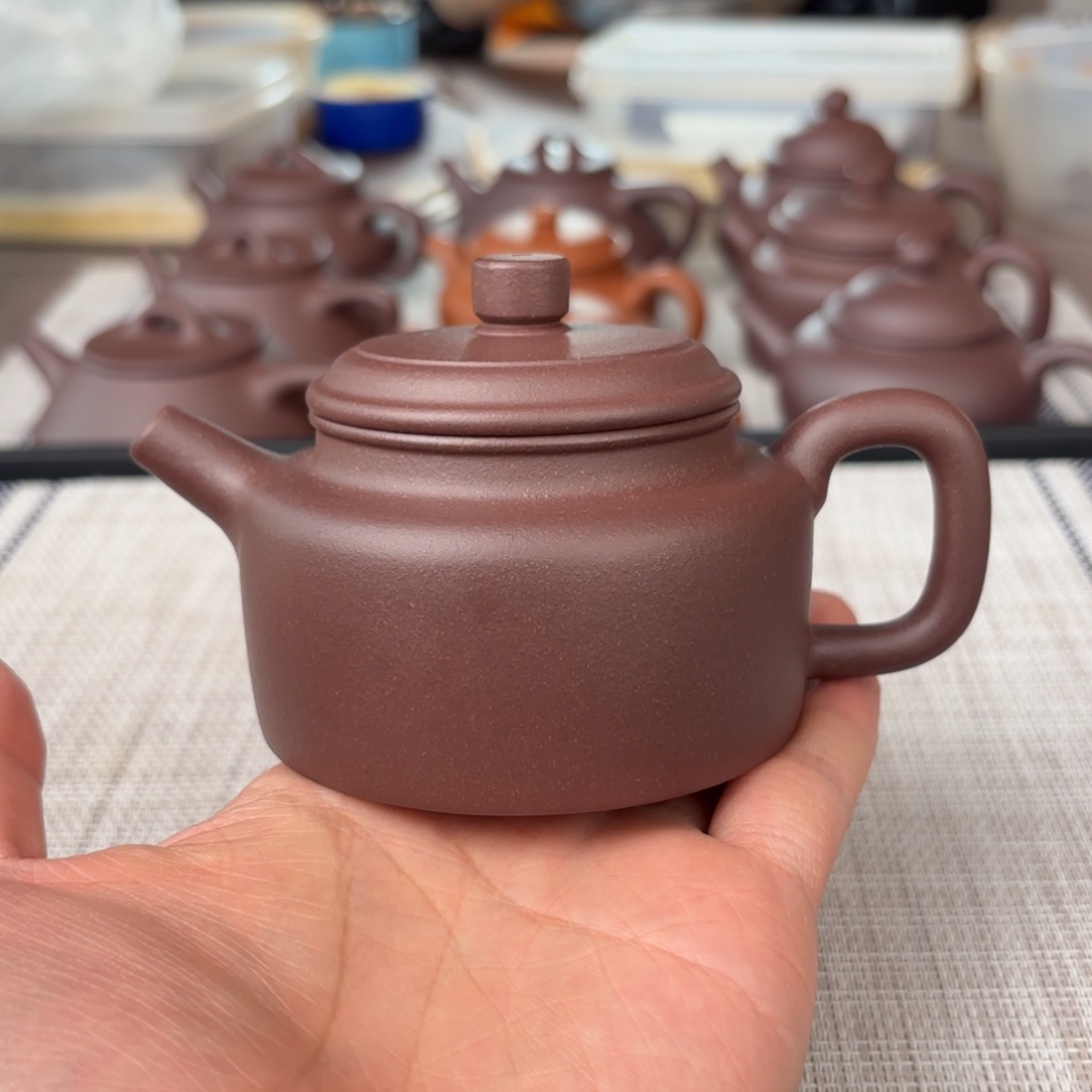 托***车紫砂茶壶半手工老紫泥德钟壶150