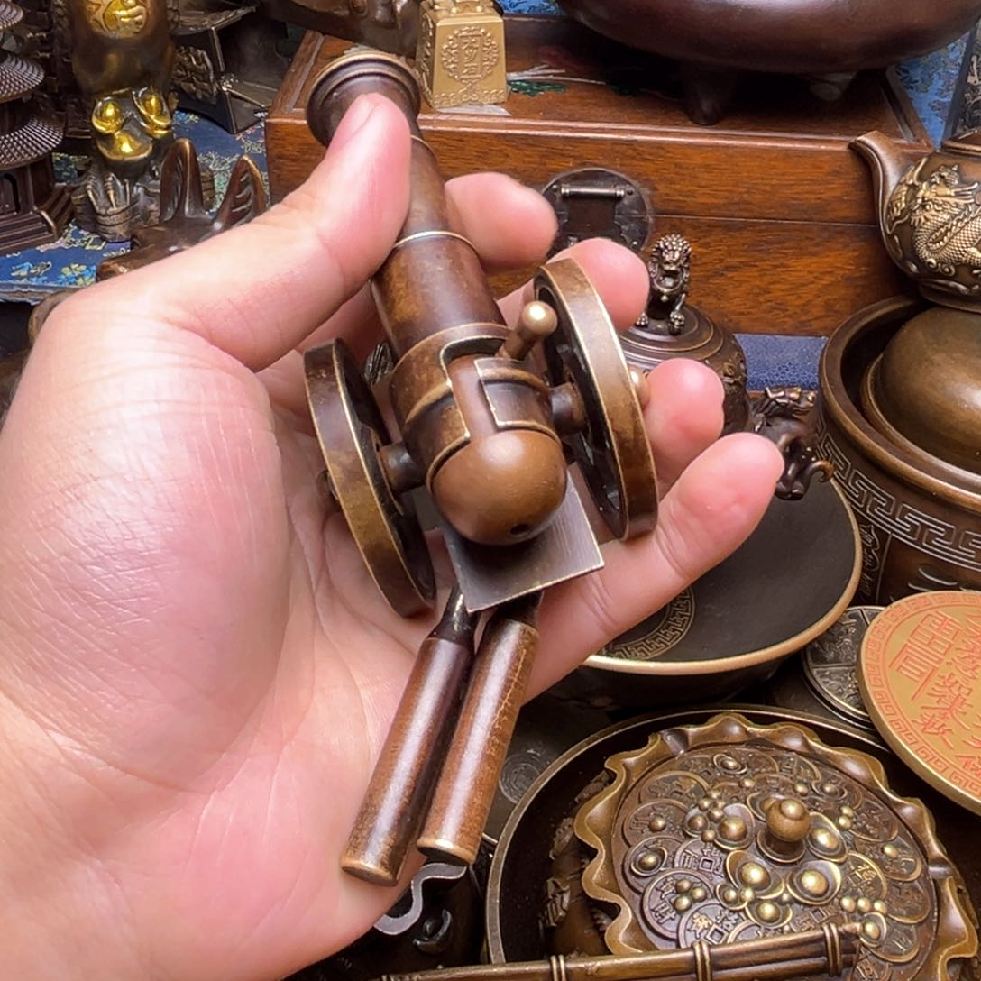 精美铜器点击下单