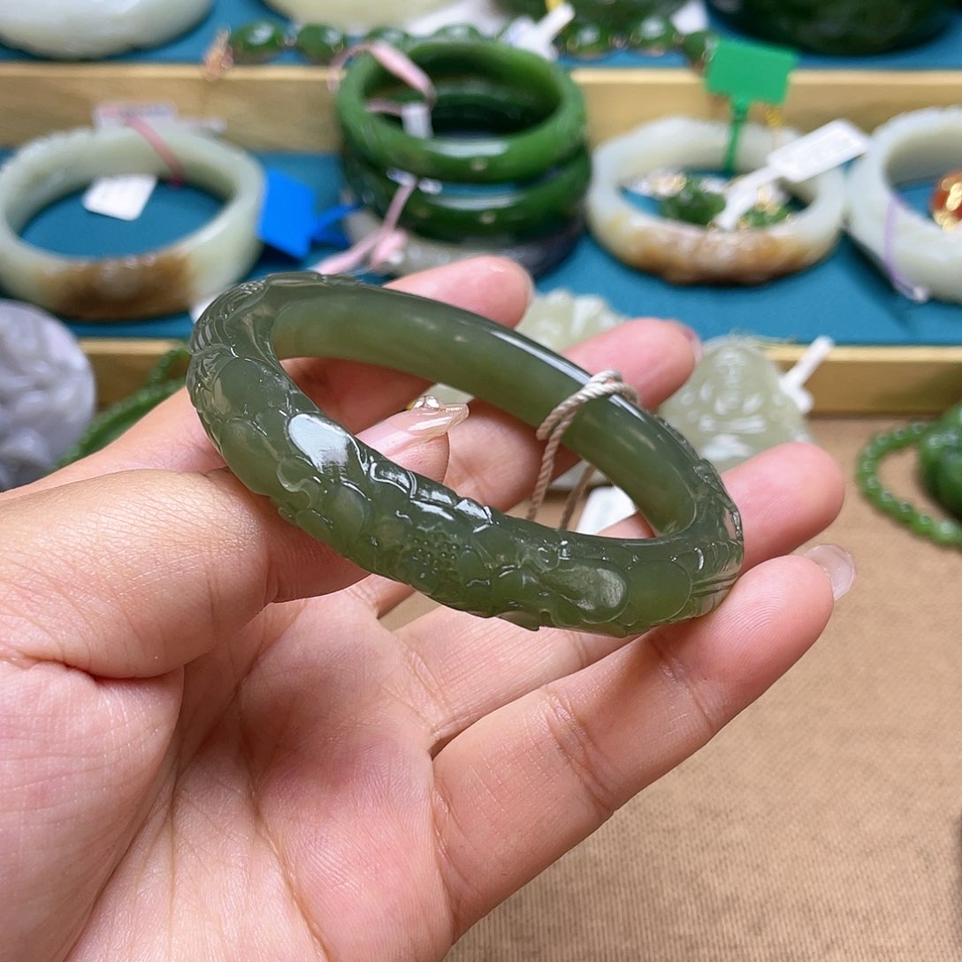 【闪购商品】和田玉手镯56圈口106未镶嵌