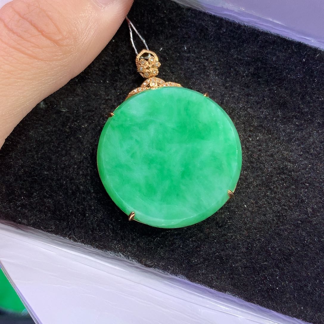 翡翠18K金镶嵌吊坠(赠链)批**米