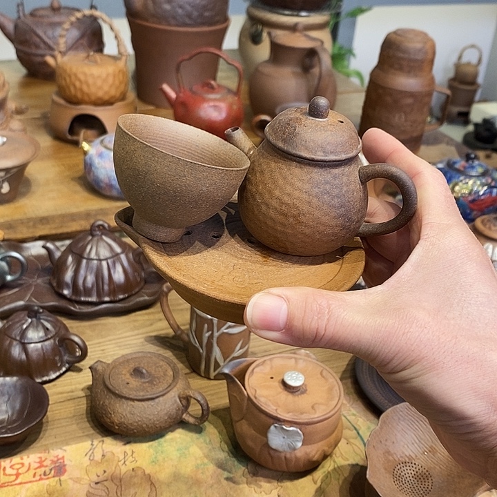 老岩泥茶具亏钱处理中