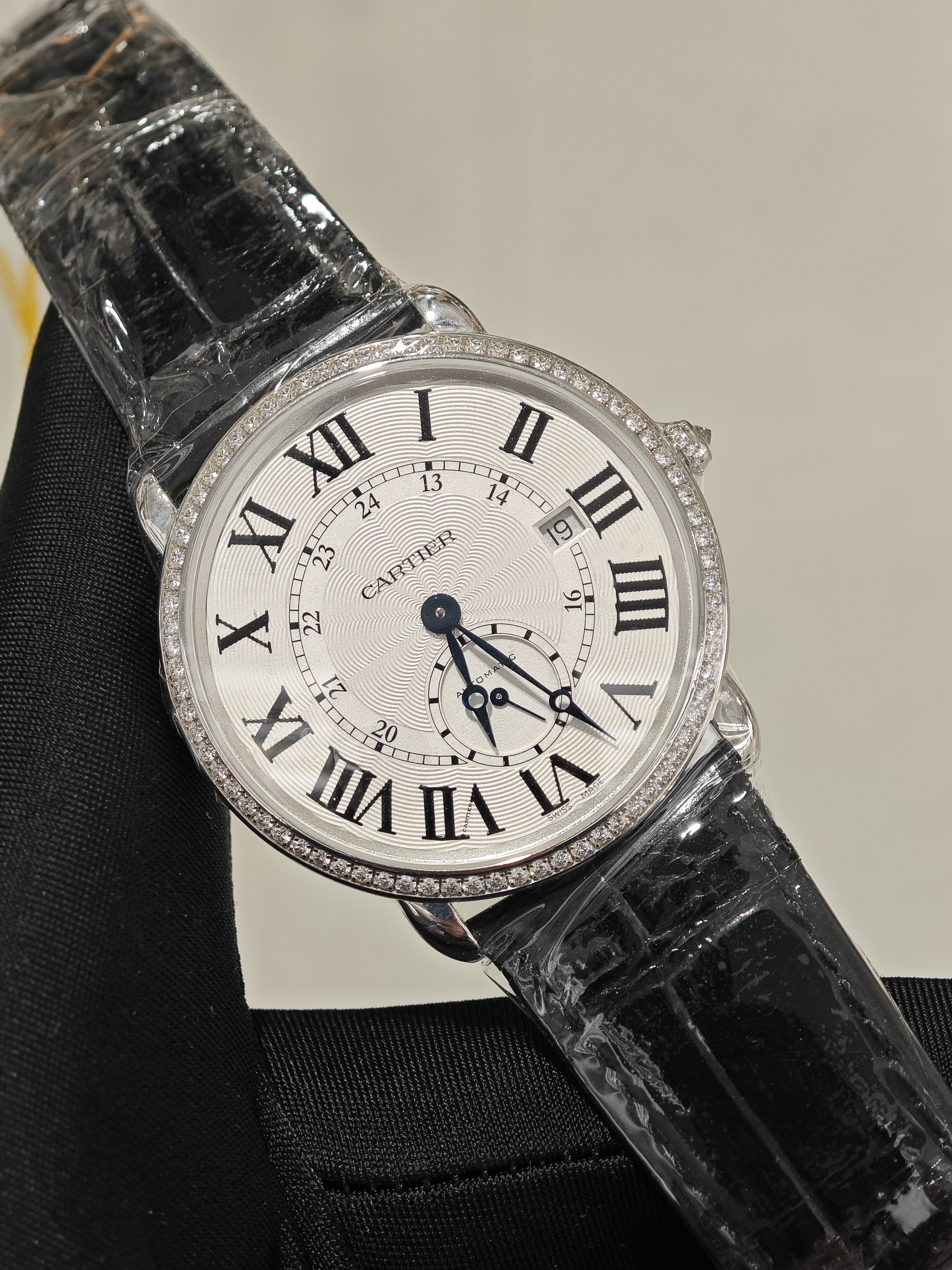 95新 Cartier/卡地亚 16年伦敦SOLO白盘白金原钻男士经典机械腕表
