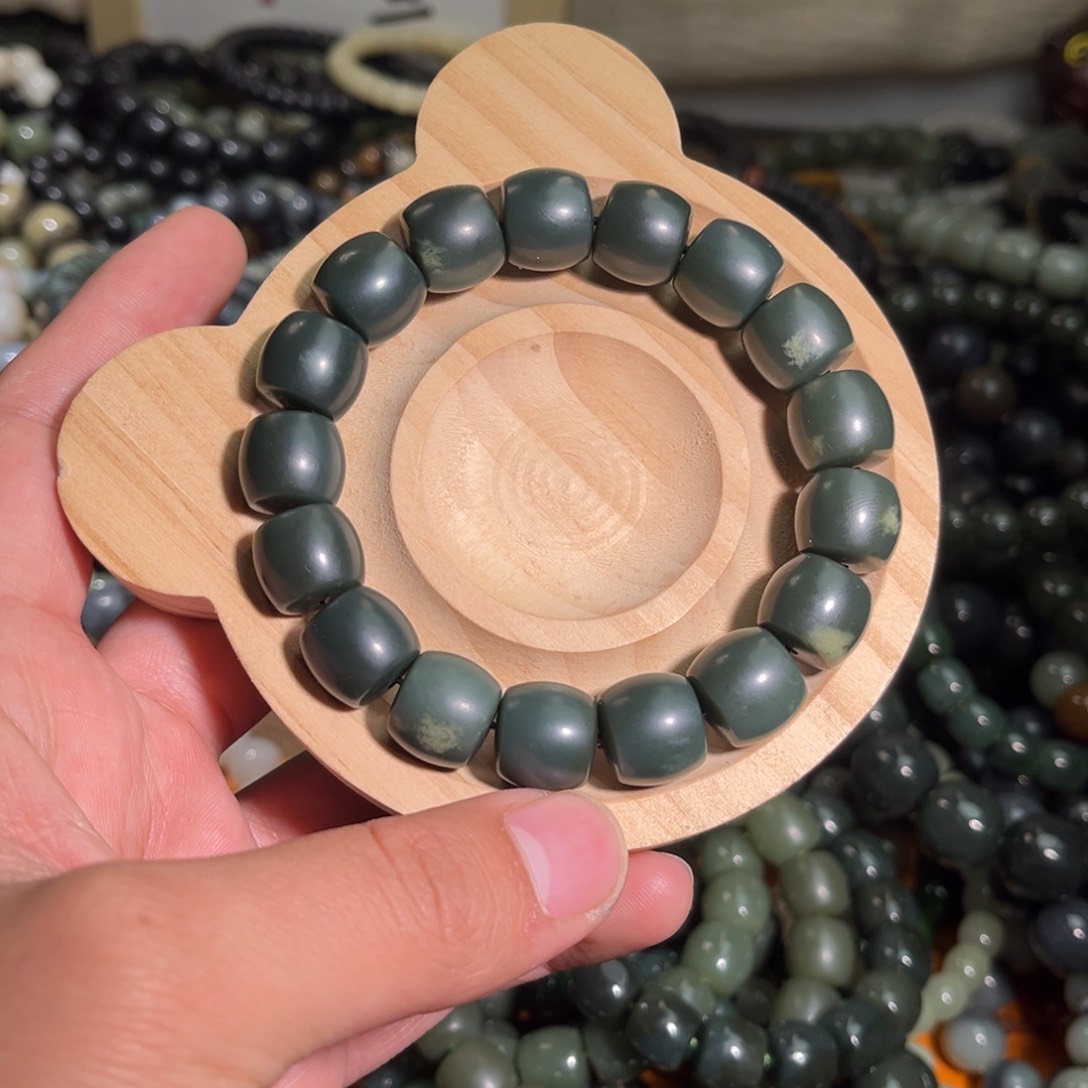 和田玉手链未镶嵌沂**水