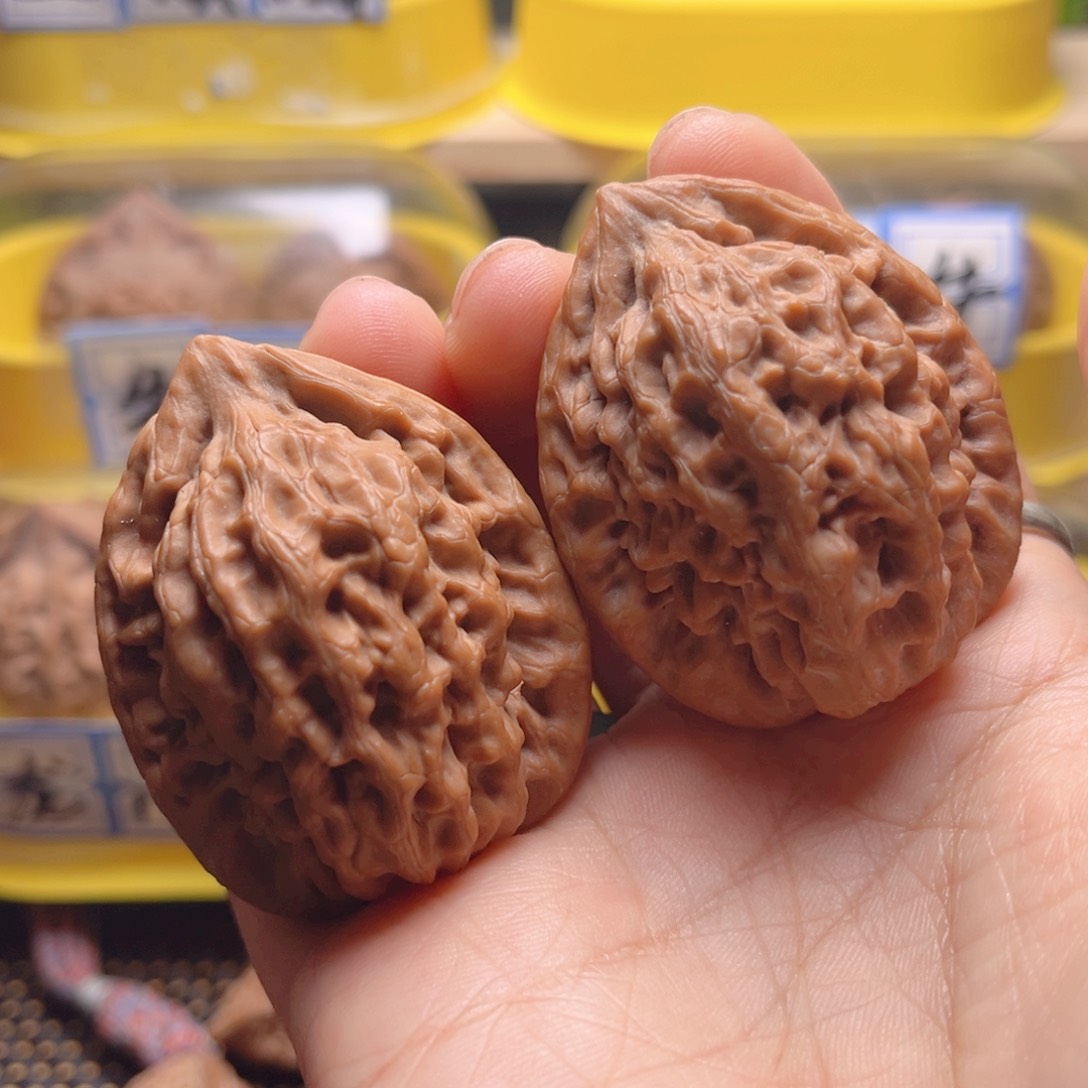 文玩核桃把件金公子