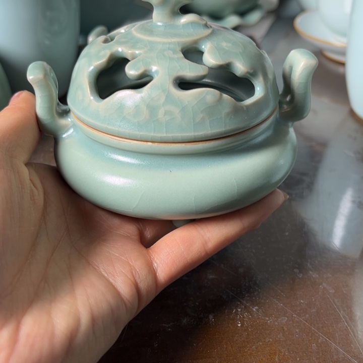 个可可咯可可咯哦呃呃呃