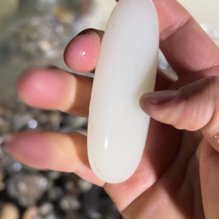 和田玉（糖玉）未镶嵌珠宝奇石