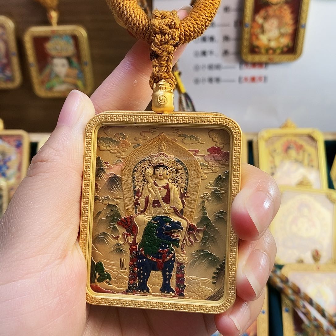 佛心果吊坠伊*我的心都在这里