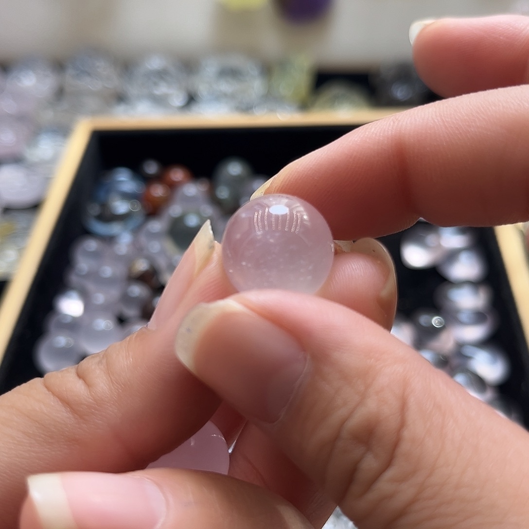 颈饰未镶嵌水晶。*。珠子01