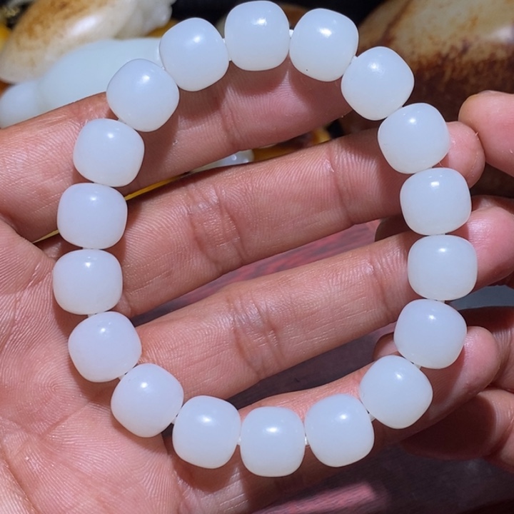 和田玉12-11老型珠手串未镶嵌