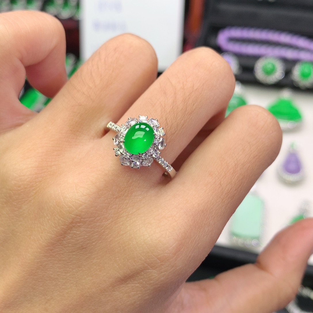 超***克翡翠18K金镶嵌吊坠(不含链)