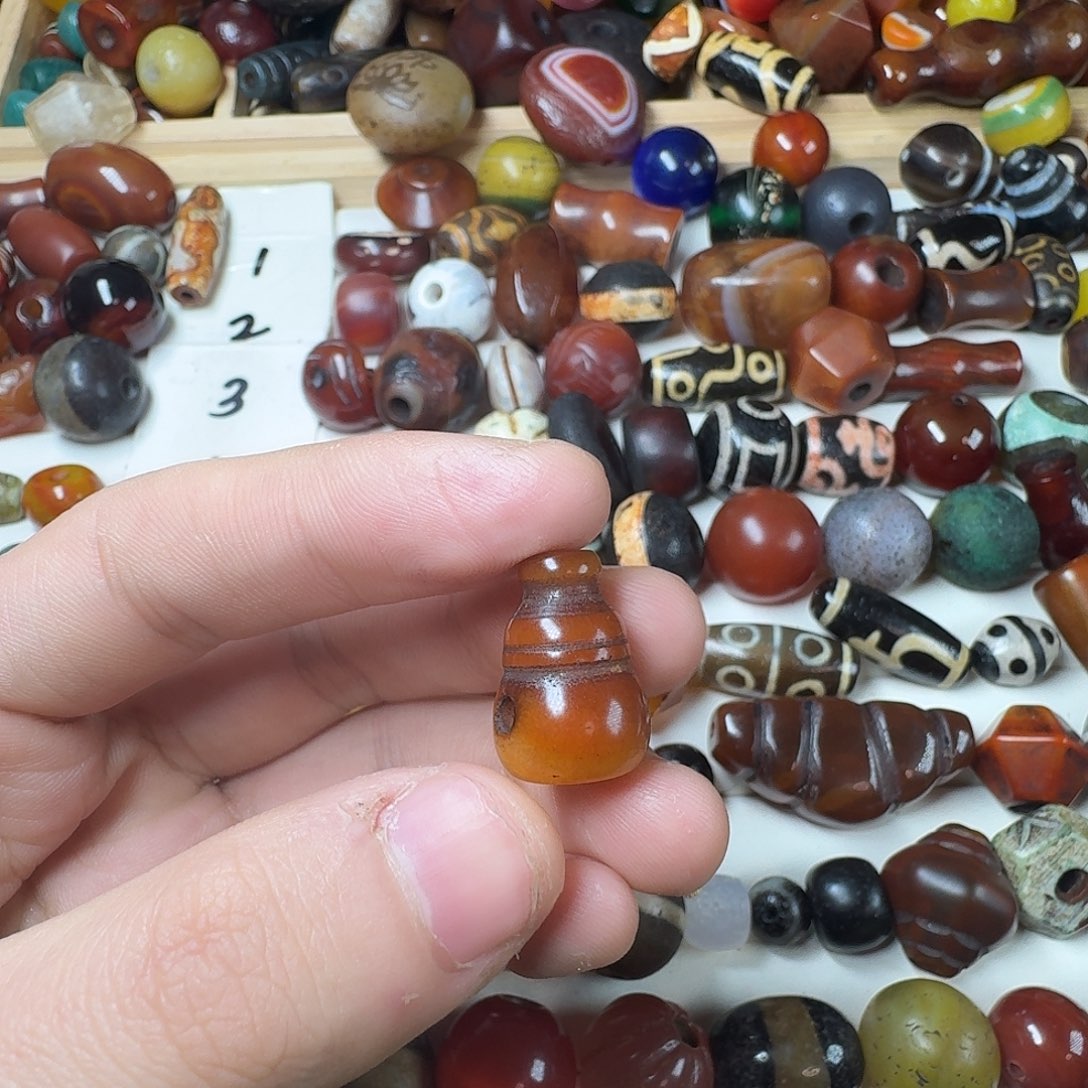 用***4玛瑙/玉髓未镶嵌纯天然玛瑙珠子