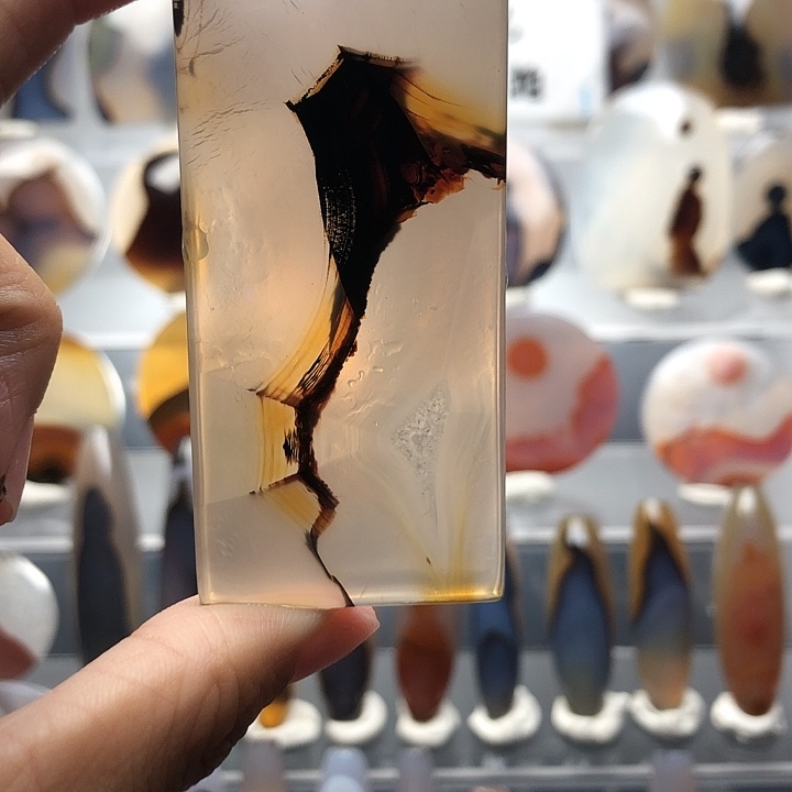 玛瑙/玉髓未镶嵌珠宝半成品679