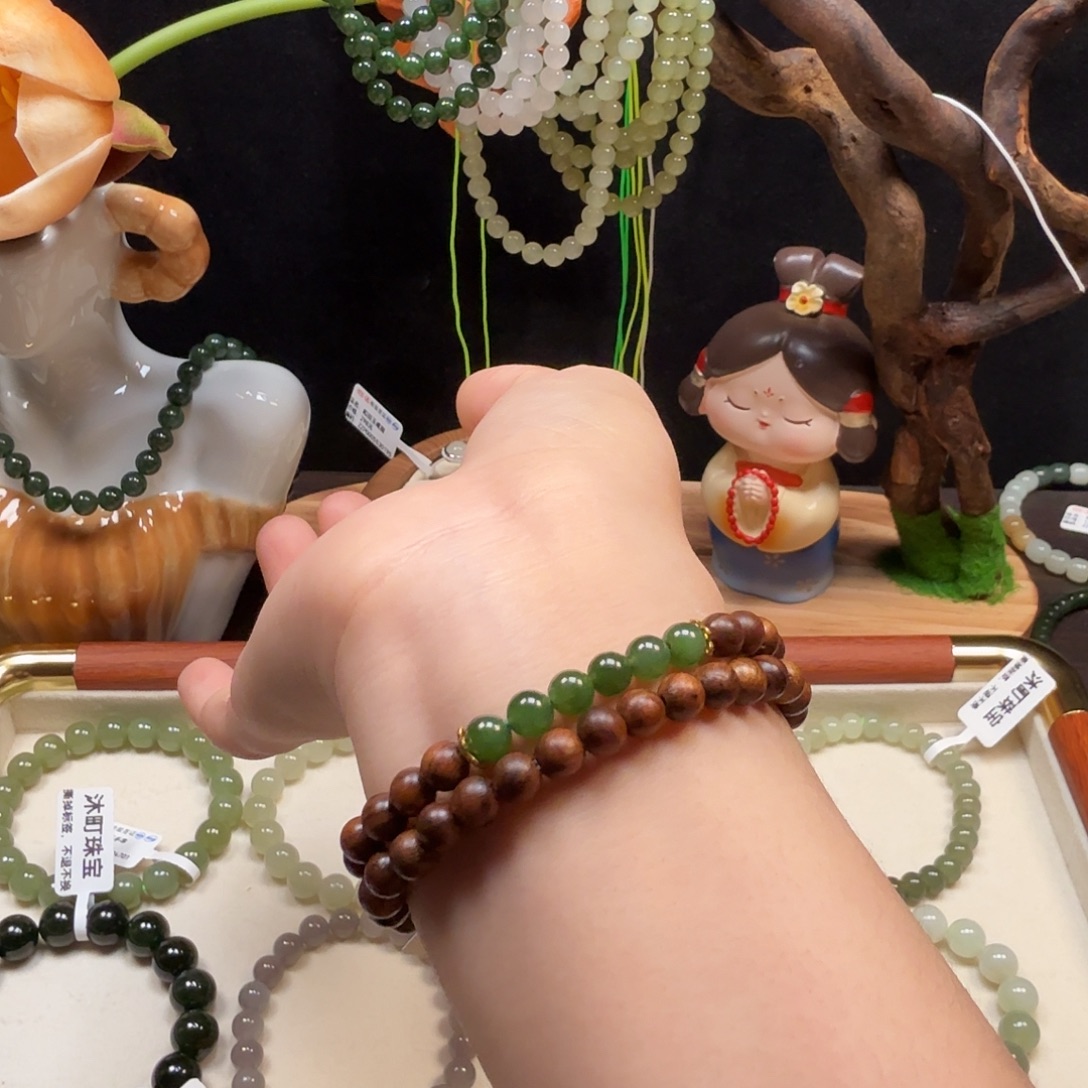 和田玉未镶嵌手串