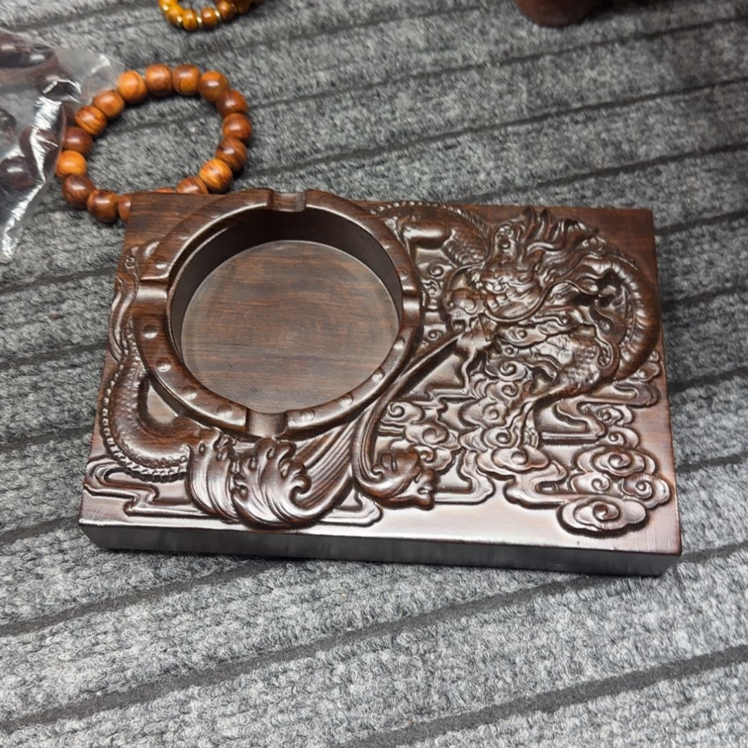 风车木（黑檀木）烟灰缸瑕疵啊啊啊