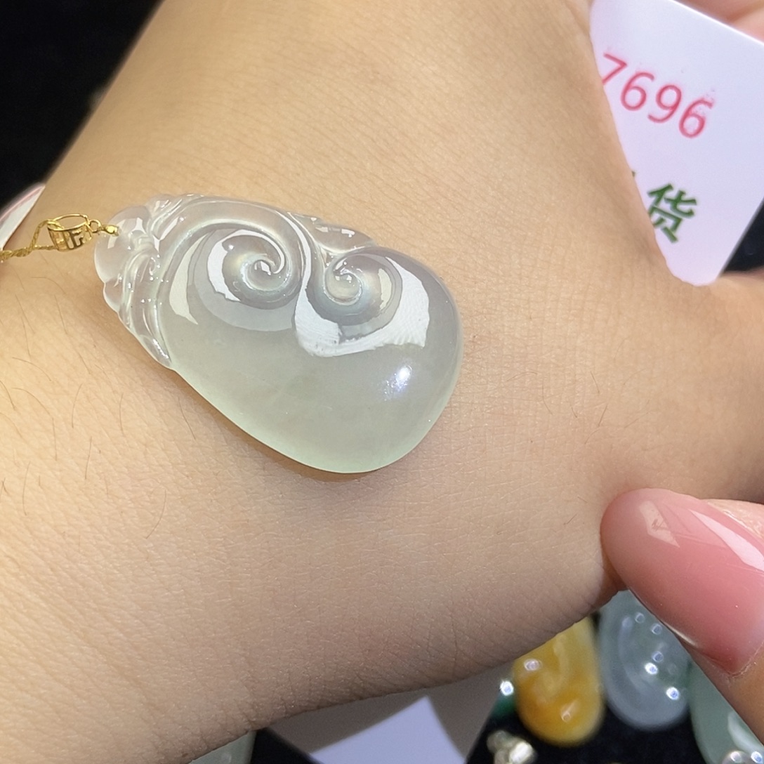 翡翠未镶嵌颈饰天然