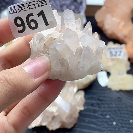 未镶嵌水晶大型摆件（非配饰）