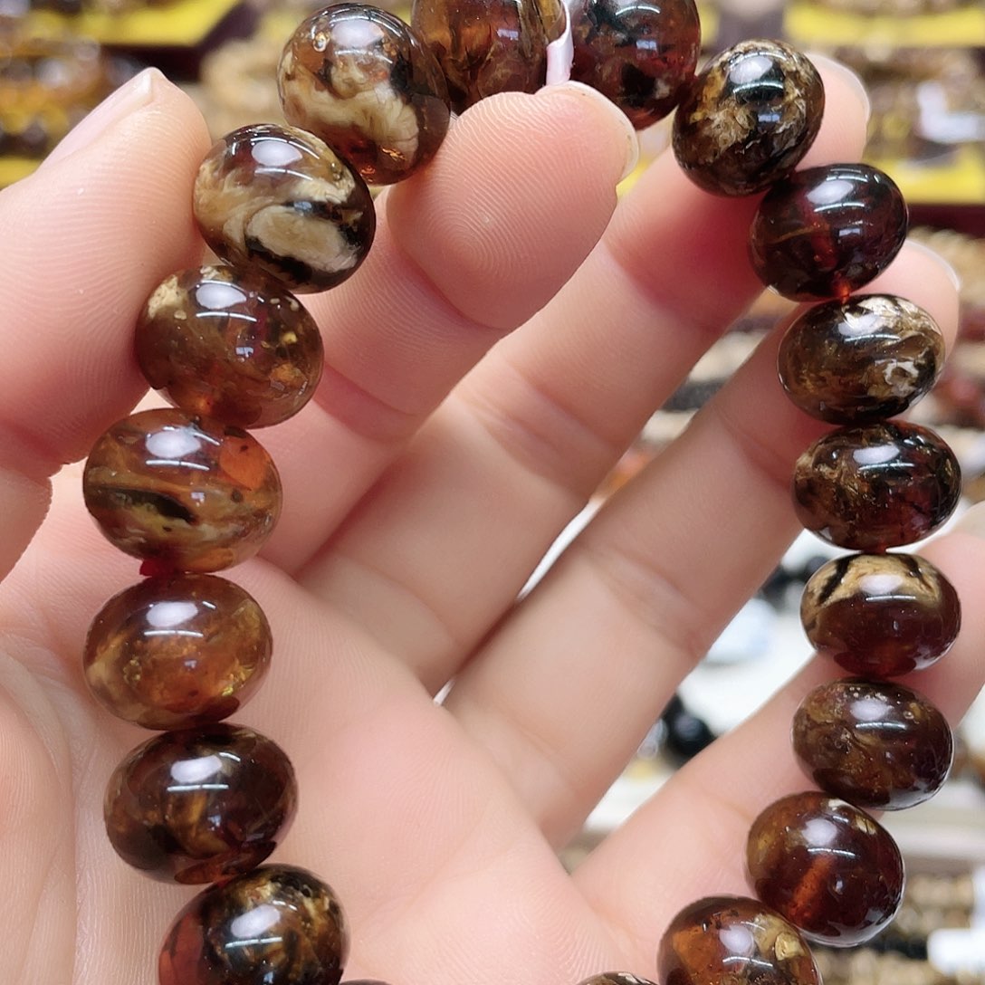 琥珀裸石未镶嵌十三10044