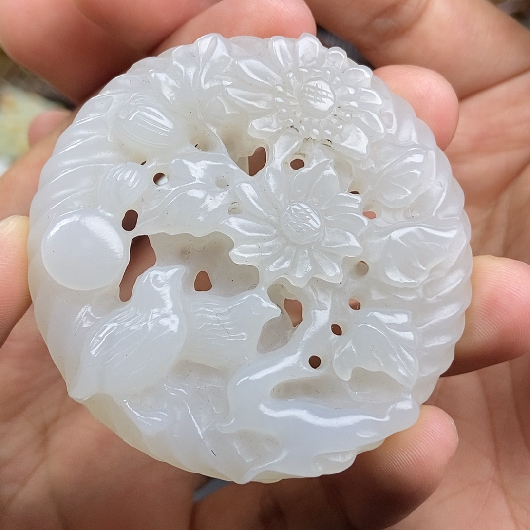 和田玉未镶嵌挂件