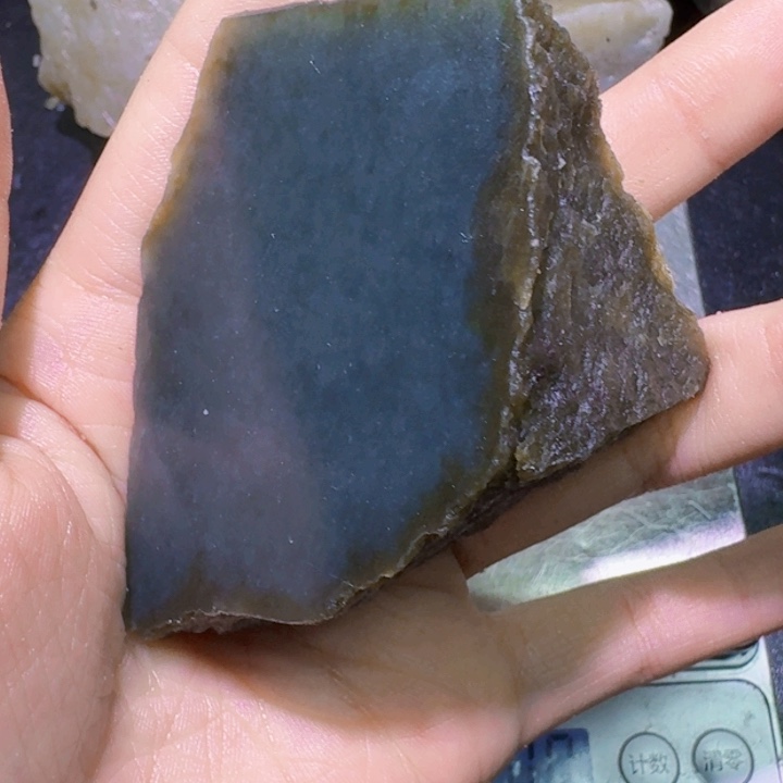 未镶嵌和田玉（糖玉）珠宝半成品