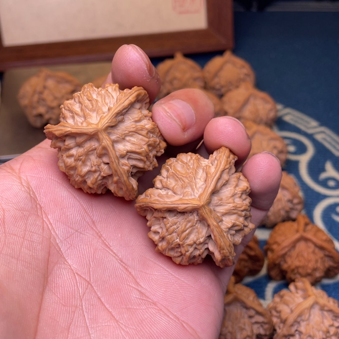 文玩核桃把件去****条盘山