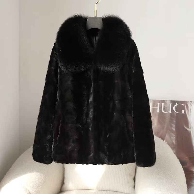 2024年水貂毛女款小个子短款外套