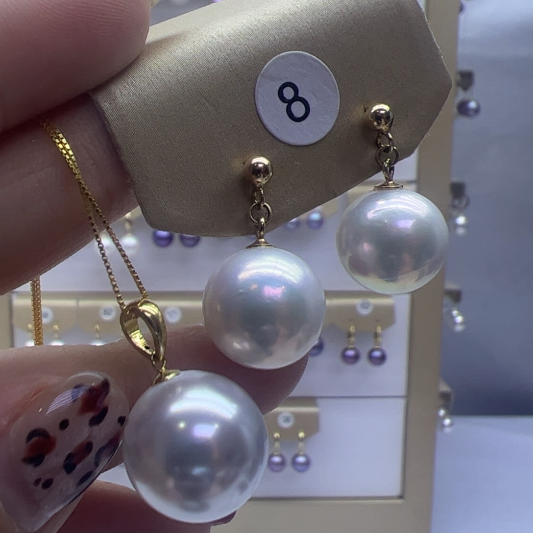 淡水珍珠吊坠(赠链)18K金镶嵌