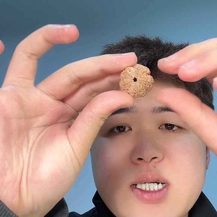 嘻***嘻吊坠金刚菩提金刚