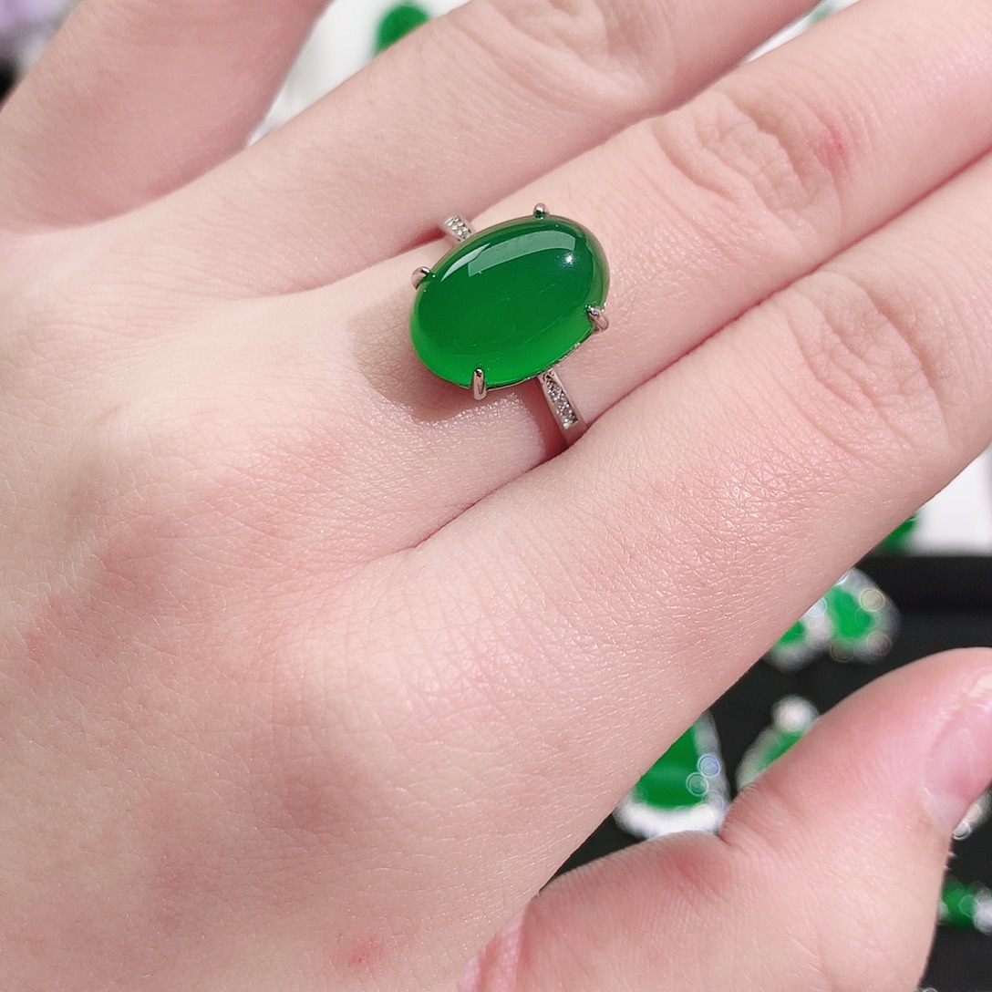 可***艾玛瑙/玉髓银S925镶嵌戒指纯天然珠宝玉石正品鸽子蛋戒指银