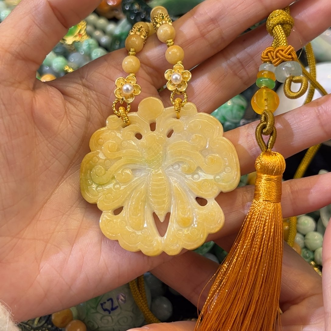 翡翠颈饰未镶嵌待编款