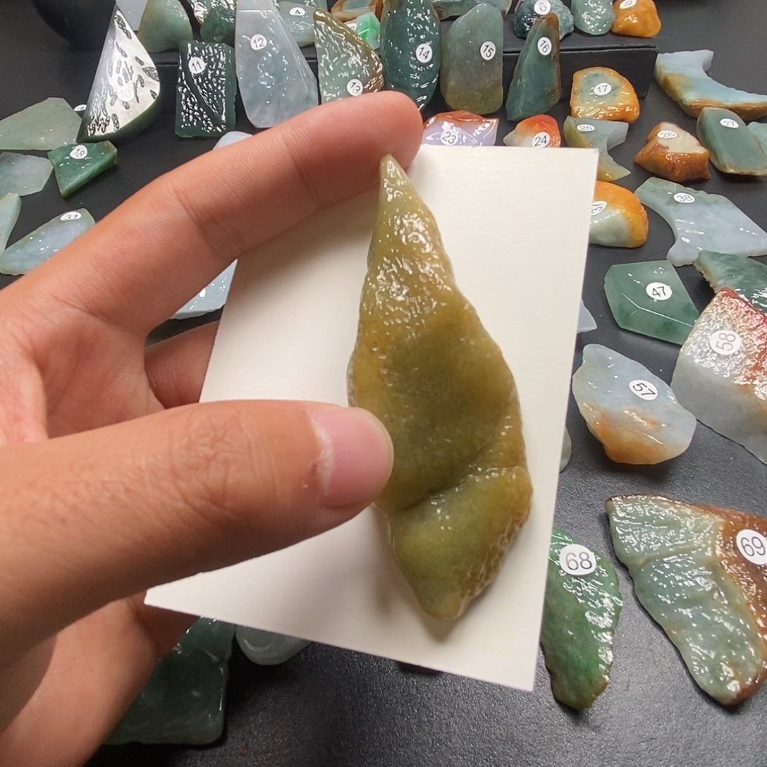 定制翡翠未镶嵌翡翠