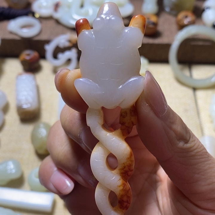 和田玉（糖玉）挂件未镶嵌