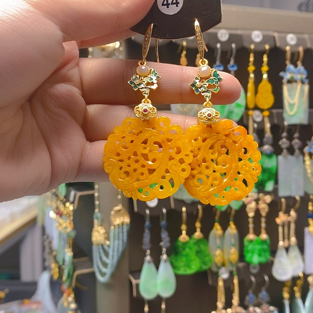 未镶嵌翡翠耳饰翡翠