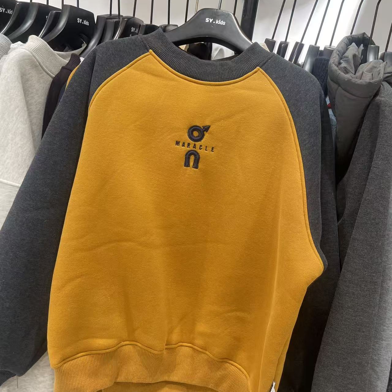 SY潮童 82395一体绒插肩袖圆领卫衣