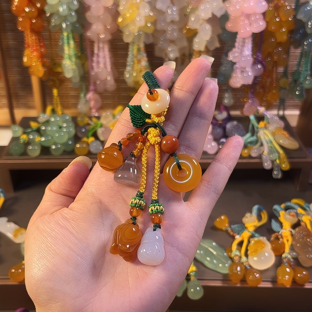 玛瑙/玉髓未镶嵌车挂福利款钥匙扣