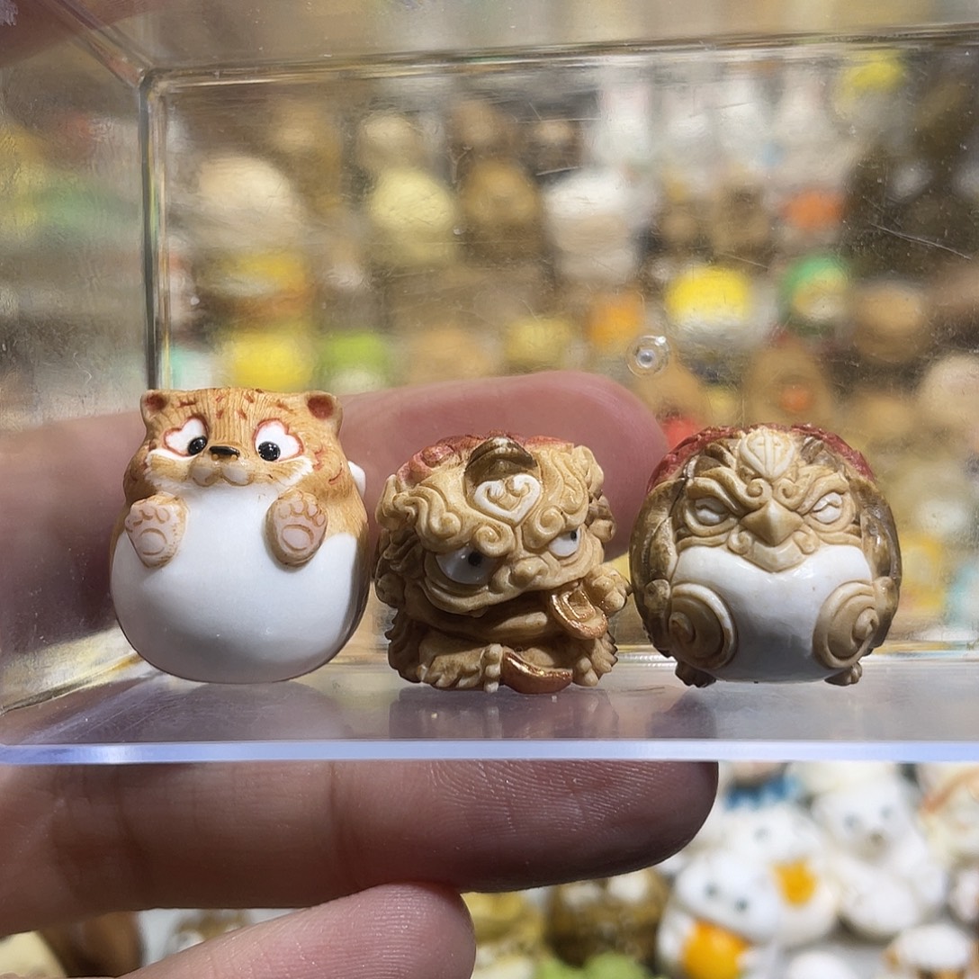 香***馆非金属鹿角根付老虎貔貅朱雀