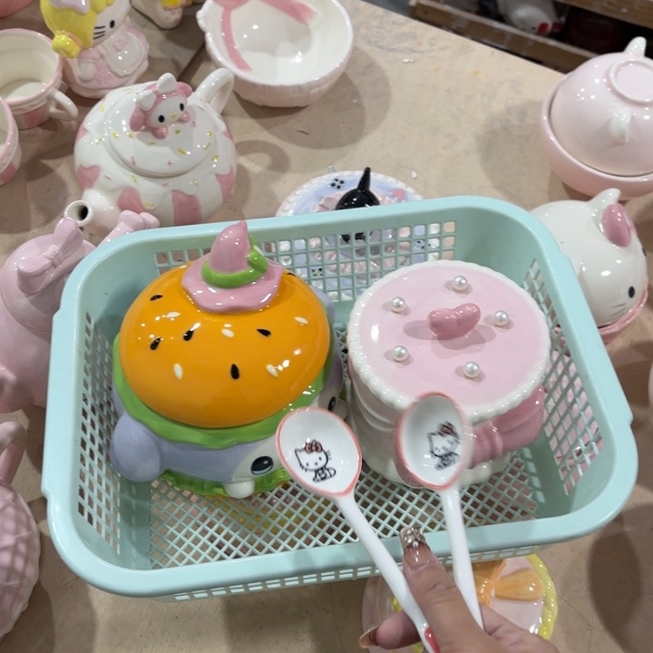 在外面吃了饭在回你电话紫砂