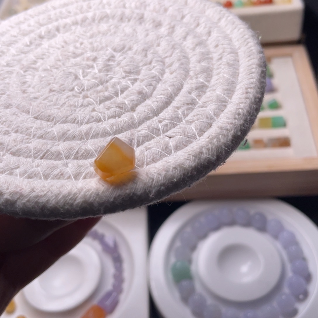 未镶嵌手链翡翠黄随行