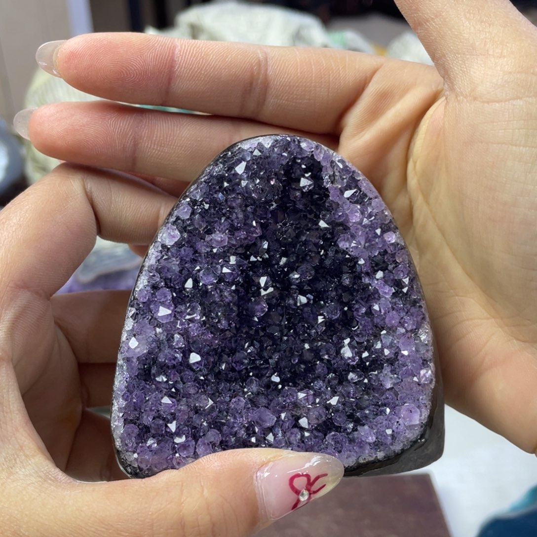 紫晶大型摆件（非配饰）未镶嵌