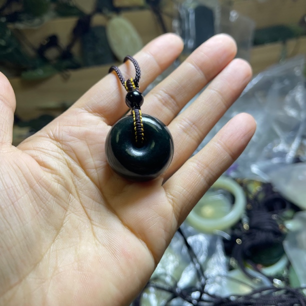 天然和田玉平安扣胖嘟嘟的越戴越油瑕疵挑剩的清仓