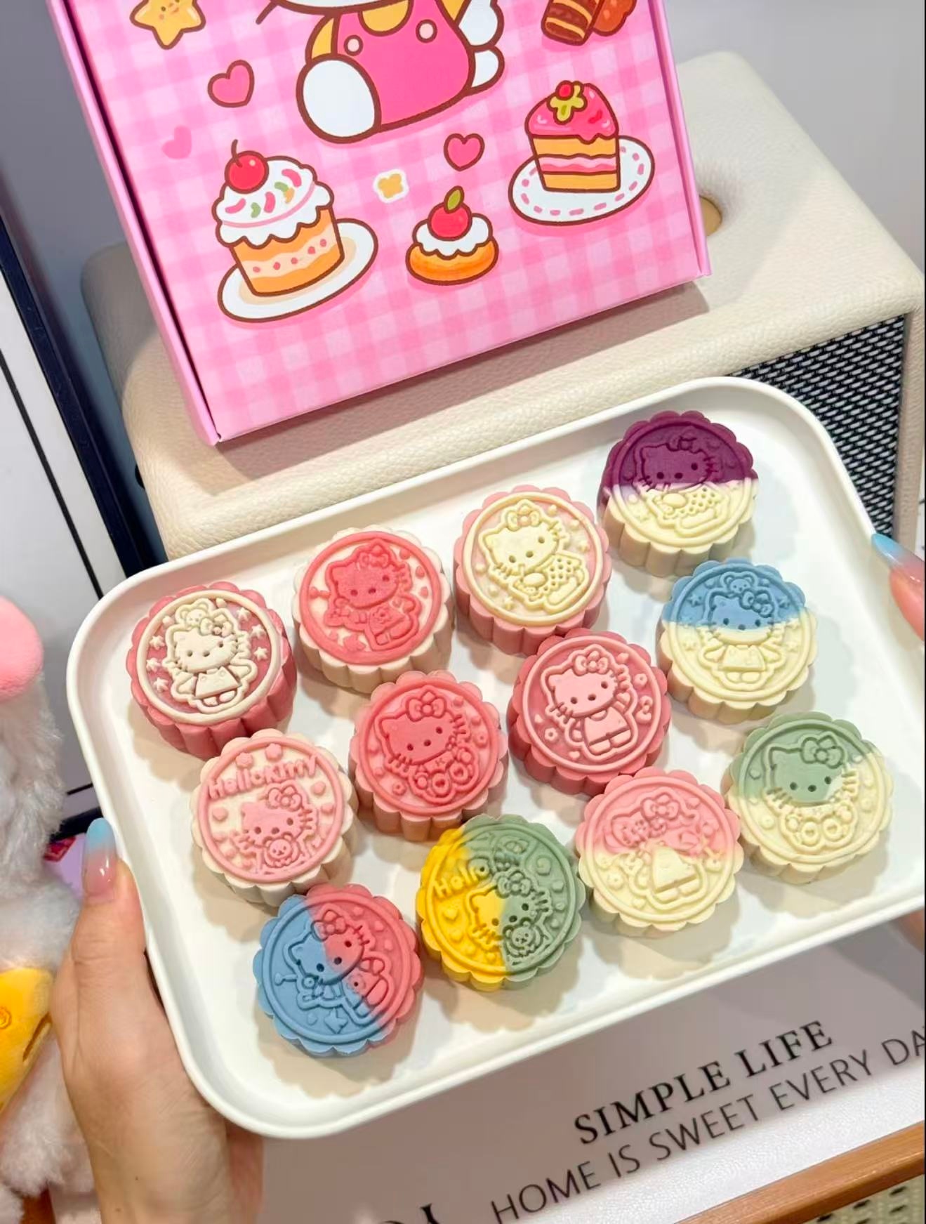 可爱hellokitty月饼送礼中秋限定月饼礼盒多种口味粉色系双色系