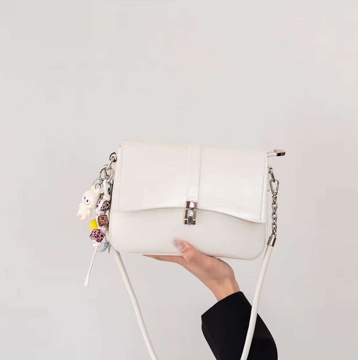 【工厂直销】5516新款时尚简约手提单肩斜跨女包