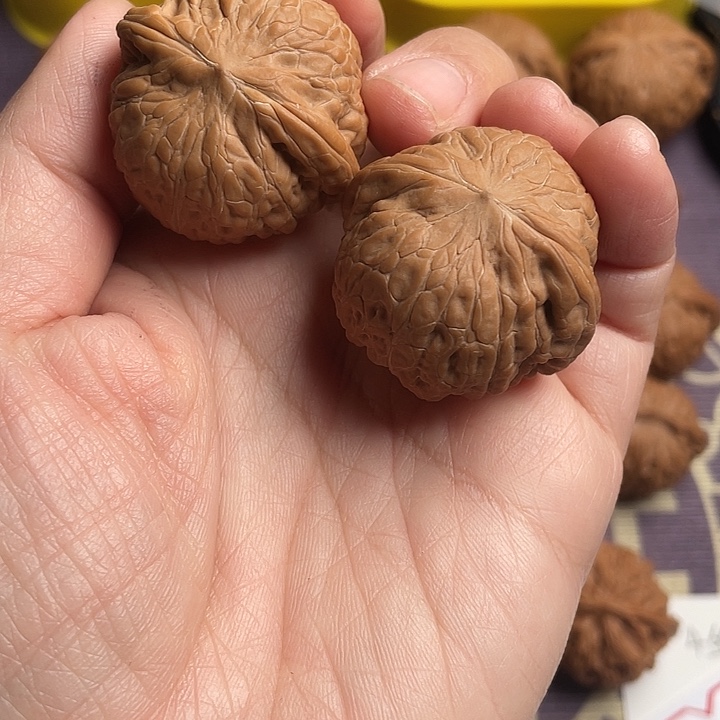 北***栀核桃文玩核桃全品白茬36铁锤妹妹