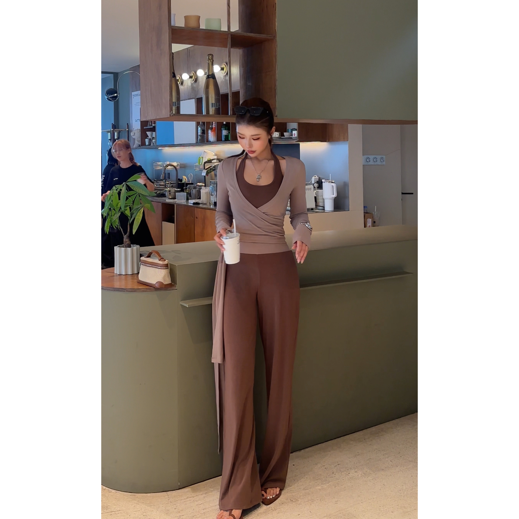 原创芭蕾假两件挂脖系带蝴蝶结多穿上衣修身显瘦气质感喇叭裤