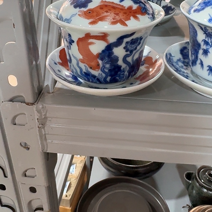 主人杯一个，瓷。。品茗瓷