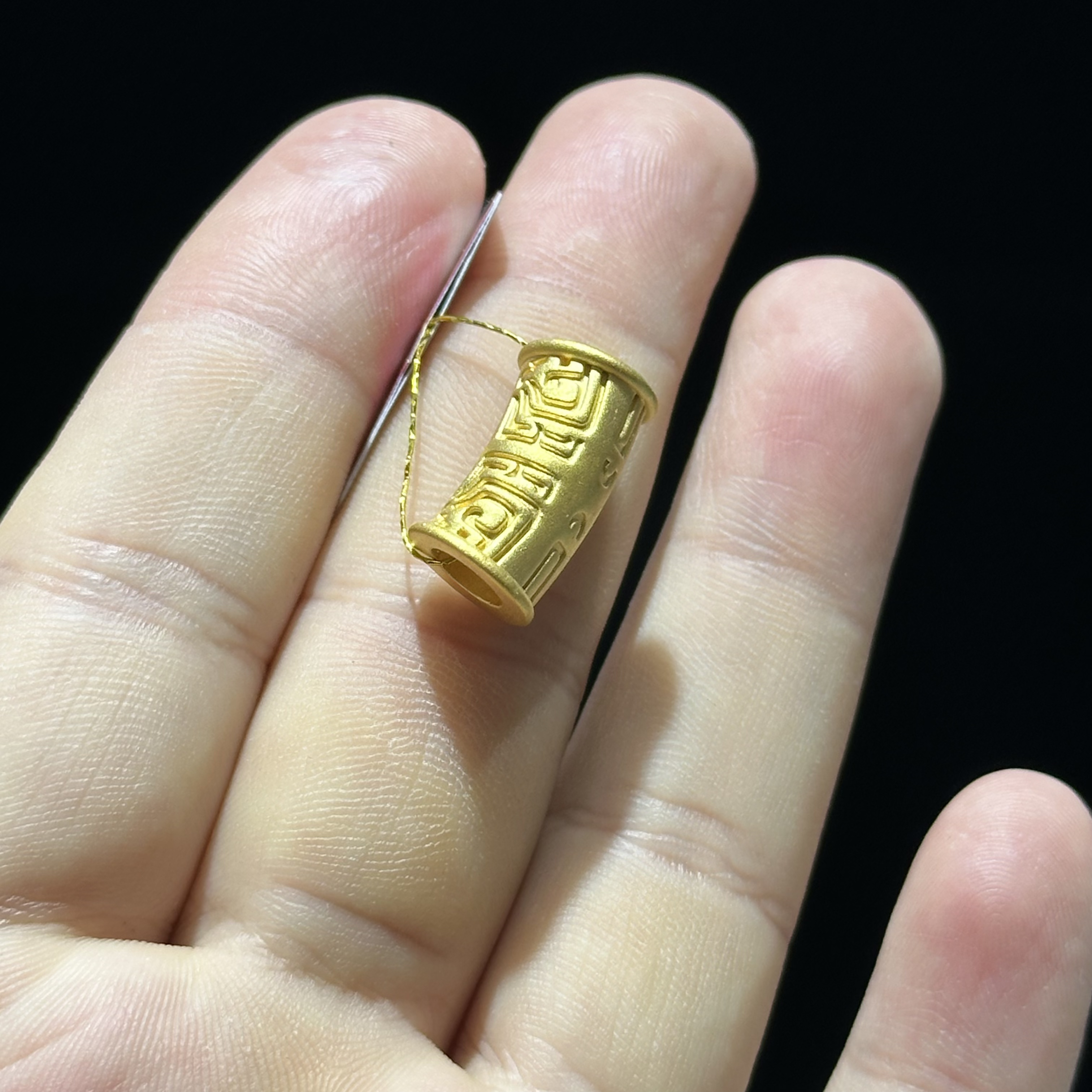 足金999 饕餮弯管通孔 1.376